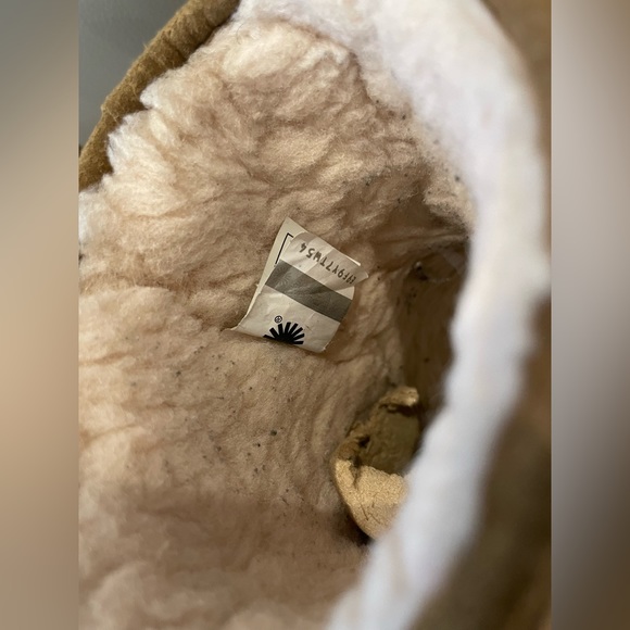 Classic II Weather Short Uggs - Toddler Size 12 - Picture 10 of 12